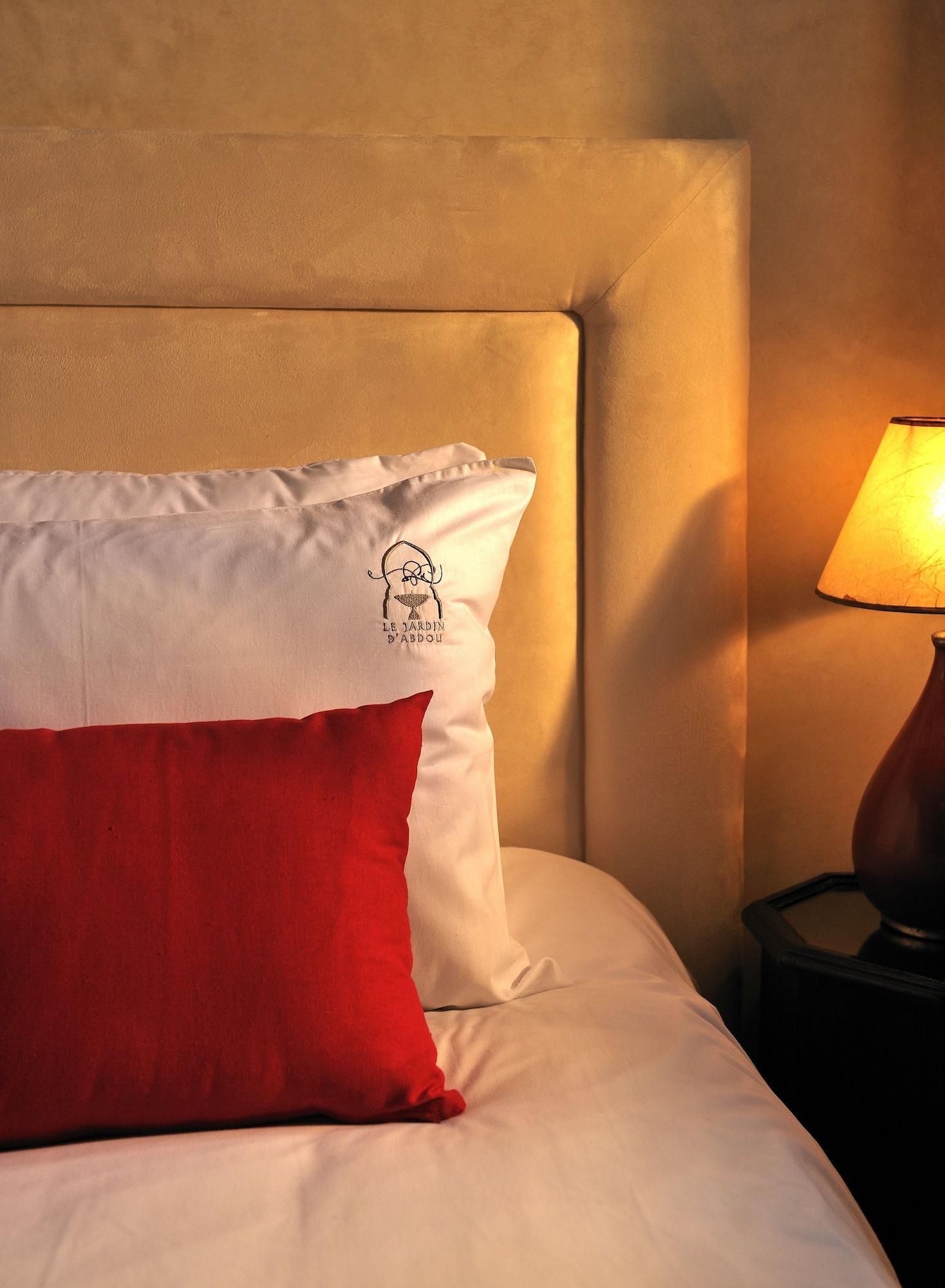 Riad Le Jardin D'Abdou Marakeş Dış mekan fotoğraf A pillow