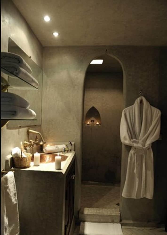 Riad Le Jardin D'Abdou Marakeş Dış mekan fotoğraf A spa bathroom